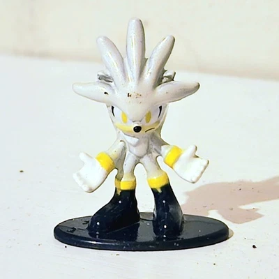 Jada Nano Metalfigs Silver Sonic the Hedgehog Die-Cast Figure Series 1 - Image 1 of 3