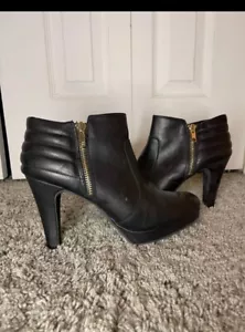 Unlisted By Kenneth Cole Personal File Booties - Picture 1 of 7