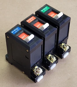 IDEC CIRCUIT PROTECTOR NRC110L 1A 3A 5A  250VAC, ITEM A - Picture 1 of 7