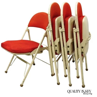 Juego de 4 sillas plegables tapizadas rojas con marco de metal y asientos americanos vintage Foto 1 de 4