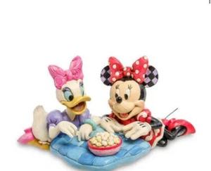 Jim Shore Disney Traditions Girls Night Out Daisy & Minnie Figur 4054282 - Bild 1 von 1