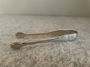 LUNT Sterling Silver 31g Sugar Tongs 4 ½” MODERN VICTORIAN Shell Design - Picture 1 of 7