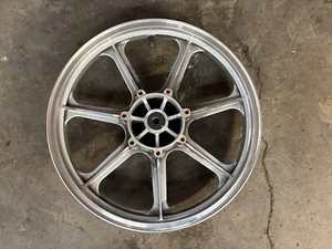 86-06 Kawasaki Vulcan 750 VN750 front rim wheel STRAIGHT 05 04 03 02 01 00 NICE - Picture 1 of 4