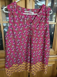Stylized floral Patterned Sleeveless Blouse Size L By violet And claire - Picture 1 of 7