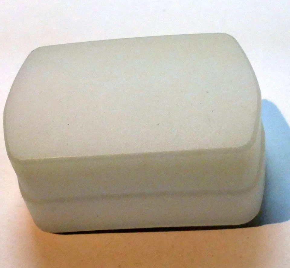 Universal Flash Bounce Diffuser Dome Light Box for 580EX II 550E flash Soft Box - Image 1 of 4