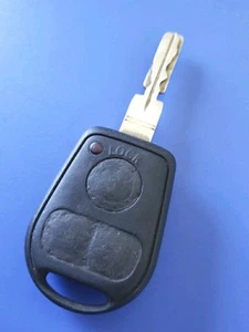 UNBRANDED 3 BUTTON REMOTE FTRANSMITTER FOB - 267K1268 LX8 FZV - Picture 1 of 4