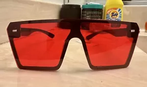 Macys Sunglasss - Picture 1 of 4