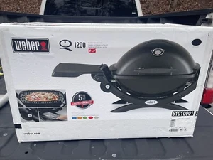 weber q-1200 portable gas grill - Picture 1 of 1