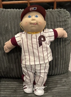 1986 Coleco Cabbage Patch Kids MLB Philadelphia Phillies Bald Boy - Image 1 of 3