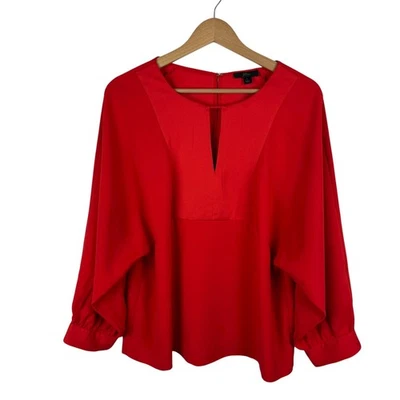 Blusa roja J Crew grande manga larga ojo de cerradura oficina vacaciones ropa de trabajo romántica Foto 1 de 4