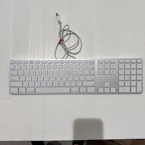 All-Aluminum Wired USB Keyboard for Apple Mac OS with Numeric Keypad - Picture 1 of 2
