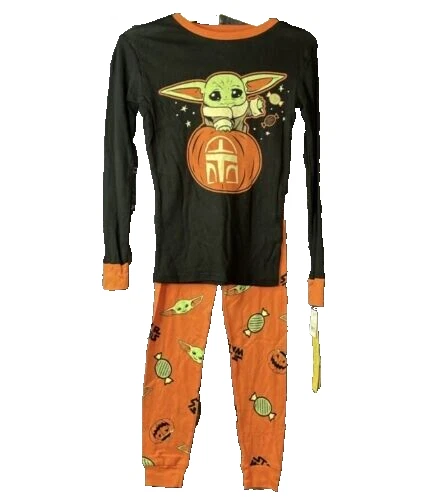 QF) Star Wars Baby Yoda Unisex Halloween pajamas boys or girls Snug Fit Size 6 - Image 1 of 1