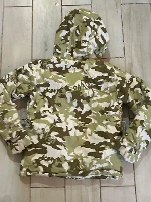 Chaqueta de esquí con capucha de camuflaje Roxy para niñas talla grande Foto 1 de 4