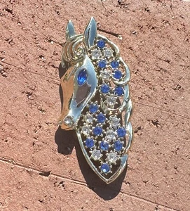 Spilla spilla vintage testa di cavallo Gerry's strass blu e tono oro H65 - Foto 1 di 4