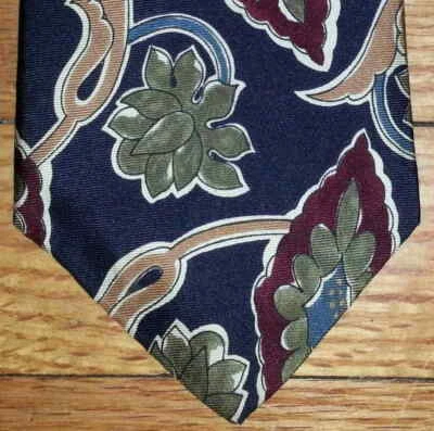 Corbata Harve Benard seda azul marino verde rojo tostado formas geométricas nueva en caja t3926  Foto 1 de 4