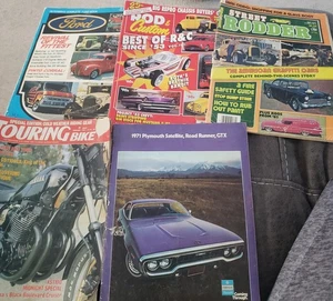 Lot of 5 1971 PLYMOUTH, TOURING BIKE, STREET RODDER, HOT & CUSTOM, FORD magazine - Picture 1 of 6