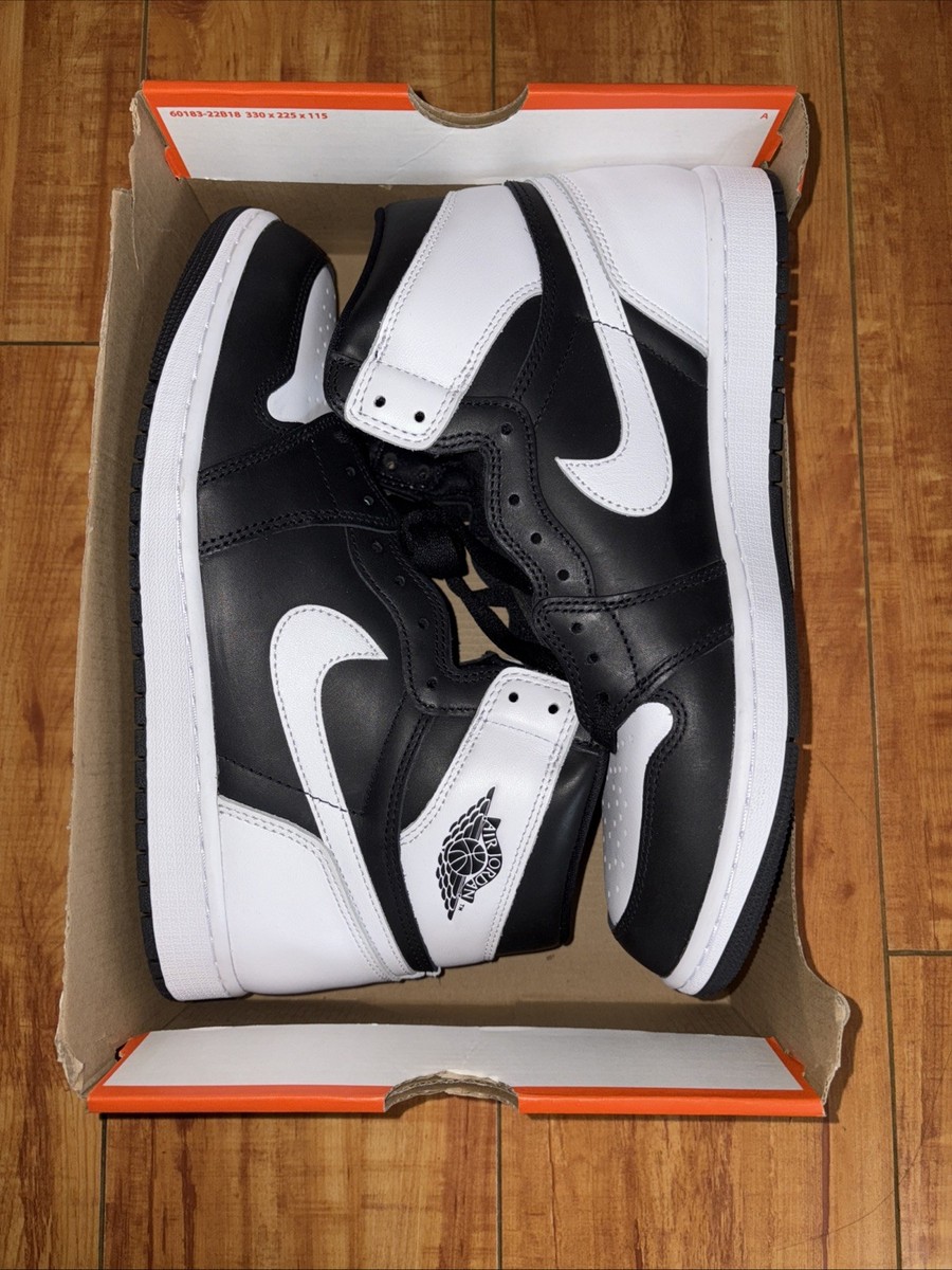 Jordan 1 Retro OG High Black White 2.0 for Sale Jordan 1 Retro OG High Black White 2.0 for Sale