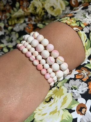 Queen Conch Karibisches Muscheln Armband Natürliches Stretch-Armband 7-10mm - Bild 1 von 4