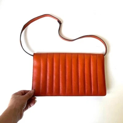 复古 Anne Klein 绗缝马鞍棕色可调式手拿包钱包单肩包 — 第 1/4 张图片