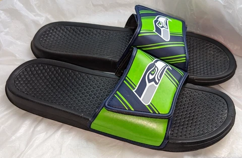 NFL Seattle Seahawks shower pool  slide sandals shoes mens 13 / 14 Cover