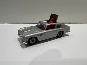 Husky Aston Martin DB5 James Bond, Corgi 1/64 - Imagen 1 de 18