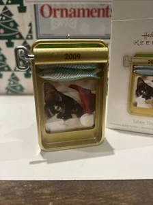 Tabby Treats Cat Photo Frame Christmas Hallmark Keepsake Ornament New In Box... - Picture 1 of 12