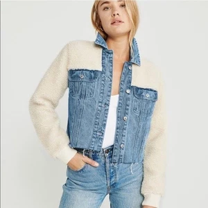 Abercrombie & Fitch Cropped Denim und Sherpa Cut Off Jeansjacke Größe S - Bild 1 von 7