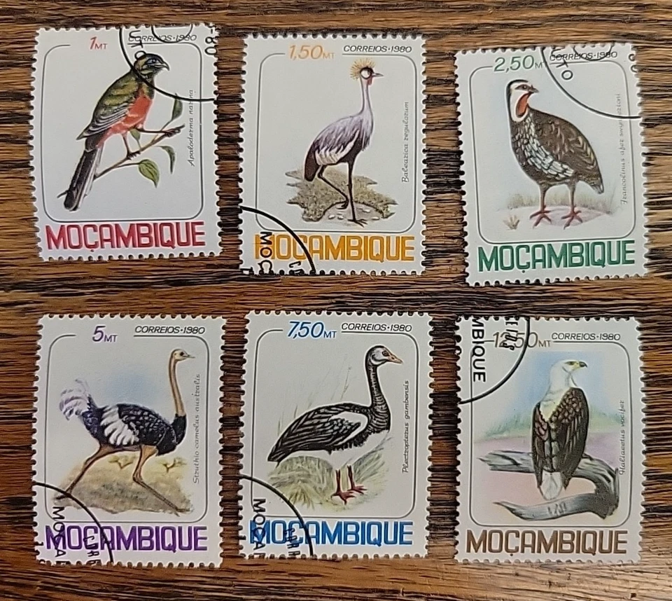 Estampillas de Mozambique Scott 708 - 713 aves usadas Foto 1 de 1