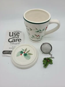 Pfaltzgraff Winterberry Tea Coffee Cup Mug w Lid Strainer Christmas RETIRED - Picture 1 of 7