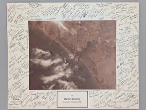 OOAK signed NASA JSC Space Photo 129 employee signatures! Bockting retirement - Picture 1 of 7