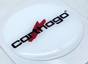 2x CARTHAGO 3D gewölbte Gel Aufkleber (60 mm Durchmesser) - weiß/schwarz Radnabe Aufkleber - Bild 1 von 5