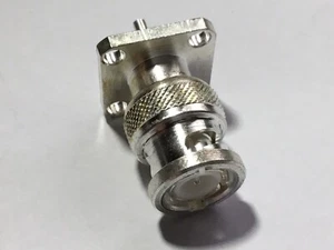 BNC Stecker 4 Loch Scheibe/Flansch Lötbecher RF Stecker Neu, Greenpar 50 Ohm - Bild 1 von 3