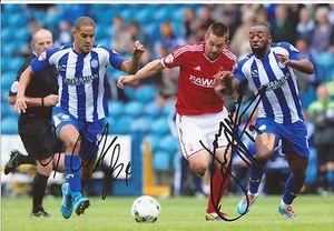 SHEFFIELD WEDNESDAY* GILES COKE & JACQUES MAGHOMA SIGNED 7x5 ACTION PHOTO+COA - Picture 1 of 1
