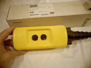New XACA02H7 Empty Pendant Control Station, Harmony XAC, Plastic, Yellow, #15 - Picture 1 of 5
