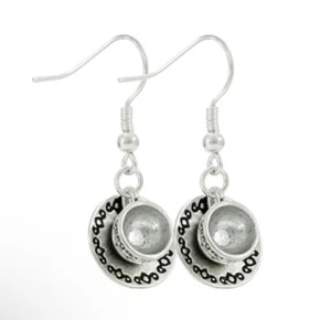 Pendientes pequeños de café, taza de té y platillo, plateados, nuevos, regalo de barista, nuevos - Imagen 1 de 5