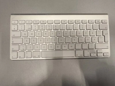 Apple A1314 Drahtlose Tastatur - Gebraucht, Nein Zubehör, Spuren von Verschleiß - Bild 1 von 4