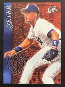 Derek Jeter 1997 Fleer Ultra Baseball Leather Shop New York Yankees #4 - Bild 1 von 2