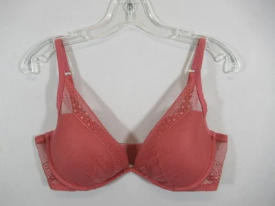 Victoria's Secret Incredible Sujetador 38D Rosa Con Aros Encaje Foto 1 de 4
