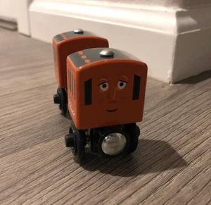 Thomas & Friends Wooden Magnet Clarabel GGH17 Train Car - Picture 1 of 7