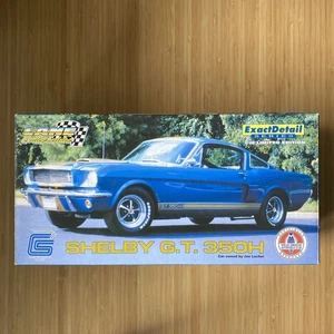 Lane Collectables Exact Detail 1:18 Shelby GT 350H Blue Gold Stripes in Box - Picture 1 of 18