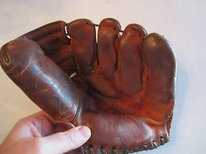 VINTAGE AL GARRET STAMPED BASEBALL GLOVE - Picture 1 of 2