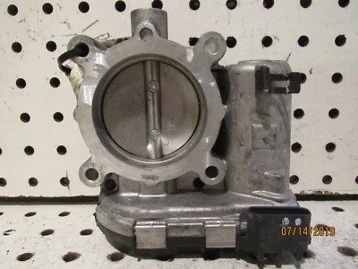 Infiniti Q50 2016 conjunto de carrocería del acelerador Foto 1 de 4