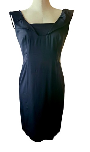 VALENTINO Bellissimo abito nero in raso di seta con profonda V sul retro US 8 