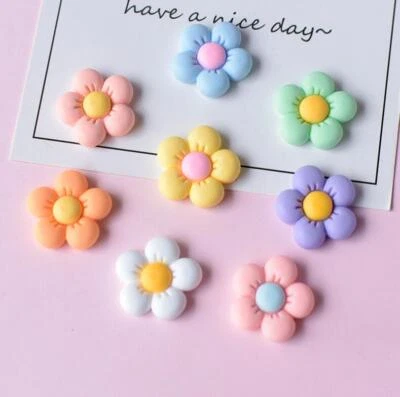 30Pcs Mixed Resin Five-petaled Flowers Flatback Cabochons for Crafts Decor 21 MM - Image 1 of 4