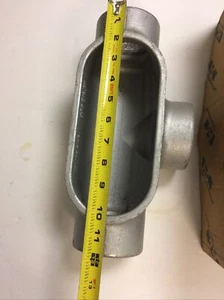 Eaton Crouse Hinds T77 Form 7 Condulet 2 1/2", Listed 425B Outlet Box, New - Picture 1 of 7