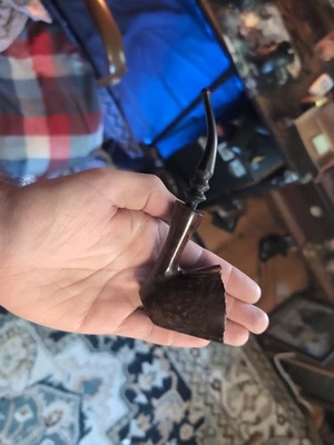 Danish Krona Estate Freehand Pipe Sitter - Image 1 of 4