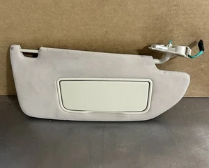 ✅2007-2013 Volvo XC 90 right Passenger Sun Visor Illuminated #3007 - Picture 1 of 8