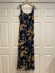 LULUS Remarkable Arrival Size M - Picture 1 of 7