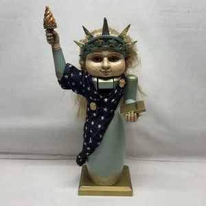 LILLIAN VERNON STATUE OF LIBERTY PATRIOTIC NUTCRACKER LADY LIBERTY - Picture 1 of 9