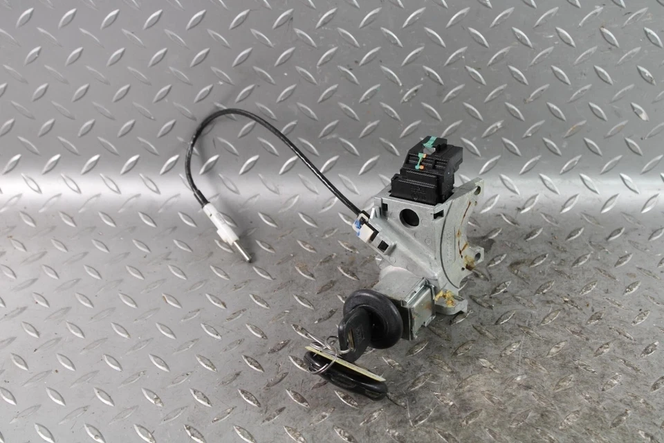 03-07 Escalade EXT Electronic Column Ignition Cylinder Switch W/ Key OEM Factory - Image 1 of 4